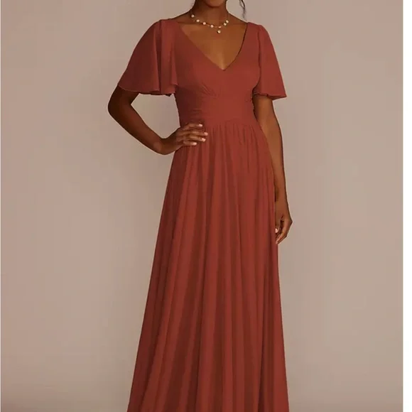 Elegant Bridesmaids Dress - Picture 1 of 3